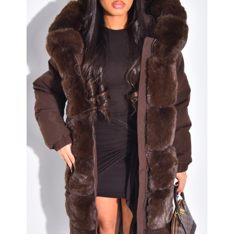 Lange, wattierte Daunenjacke mit Kunstfell und Kapuze