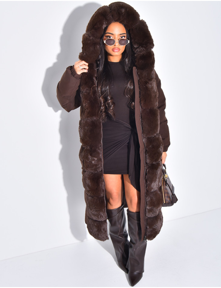 Lange, wattierte Daunenjacke mit Kunstfell und Kapuze