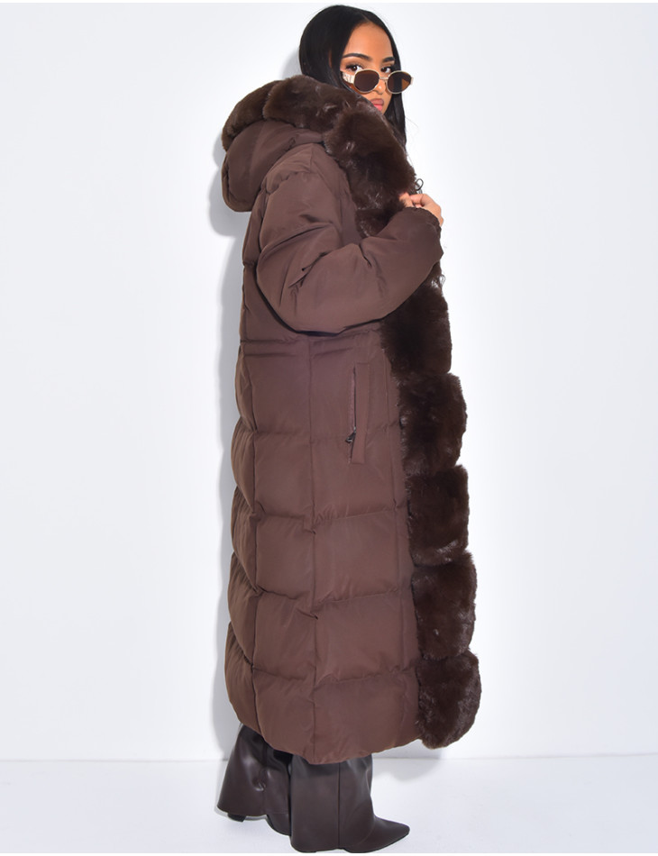 Lange, wattierte Daunenjacke mit Kunstfell und Kapuze