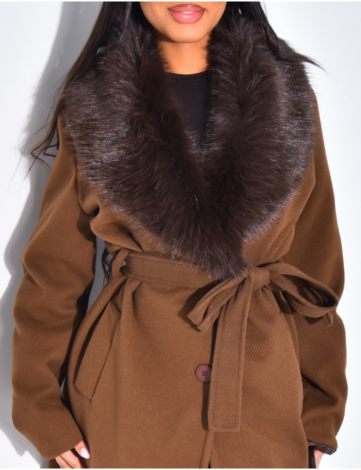 Manteau long et texturé en feutrine à col en fourrure