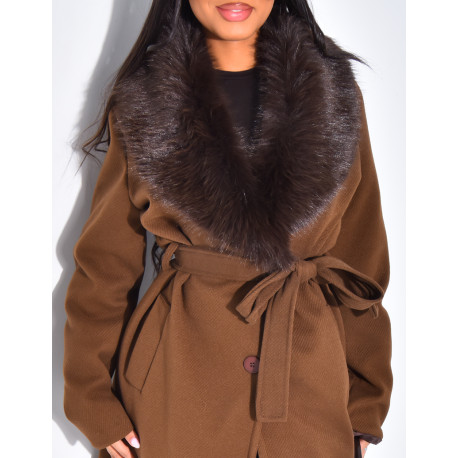 Manteau long et texturé en feutrine à col en fourrure