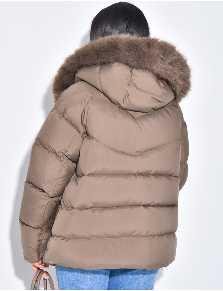 Short quilted jacket with fur trim and hood