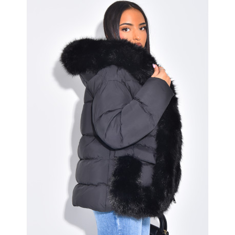 Doudoune courte matelassée à fourrure et capuche