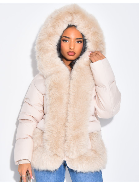 Short quilted jacket with fur trim and hood