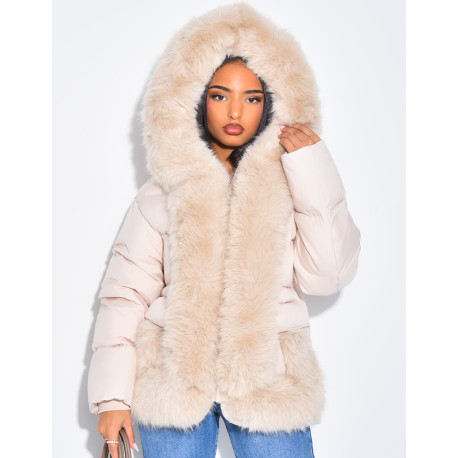 Short quilted jacket with fur trim and hood