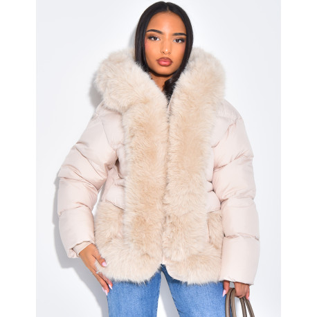 Short quilted jacket with fur trim and hood