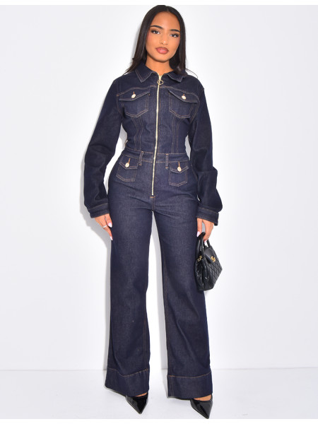 Jeansoverall mit goldenen Knöpfen