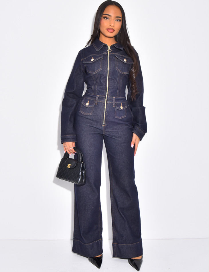 Jeansoverall mit goldenen Knöpfen