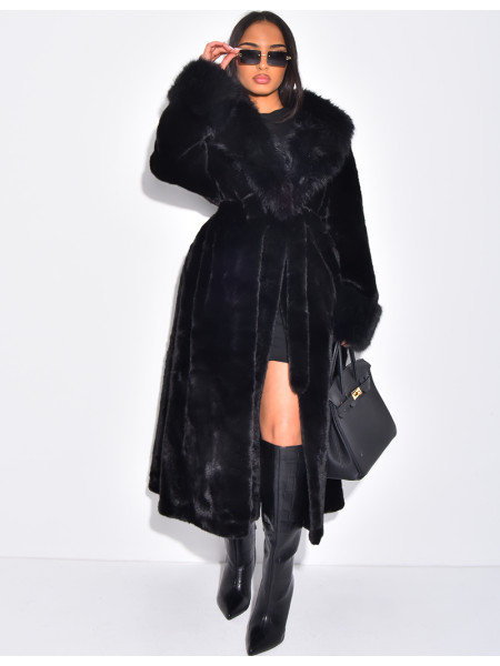 Manteau en fausse fourrure à ceinture