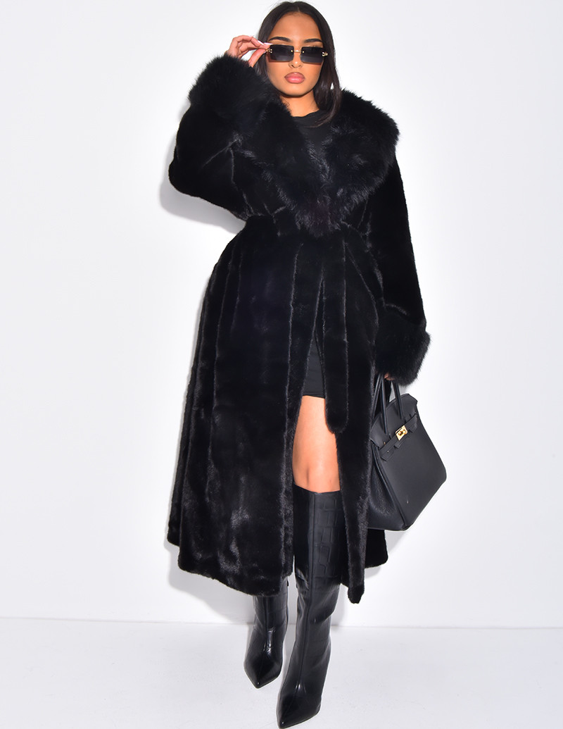Manteau en fausse fourrure...