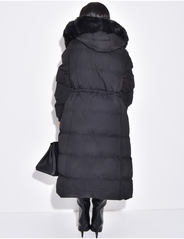 Doudoune longue matelassée à fourrure et capuche