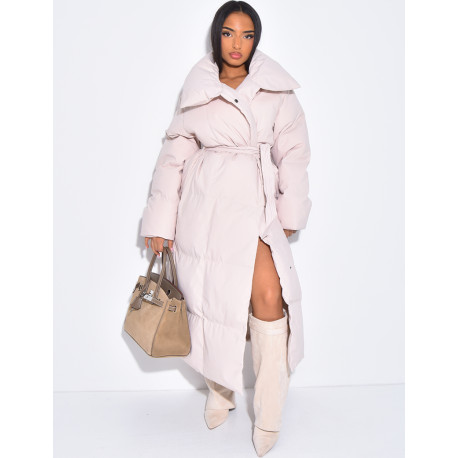 Lange gesteppte Daunenjacke zum Binden