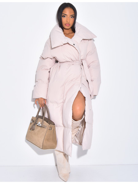 Lange gesteppte Daunenjacke zum Binden