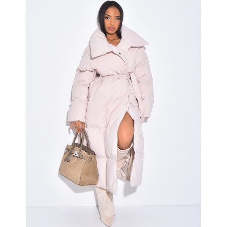 Lange gesteppte Daunenjacke zum Binden