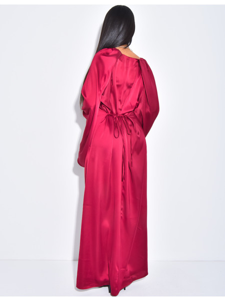Robe longue en satin à empiècements aux manches à nouer