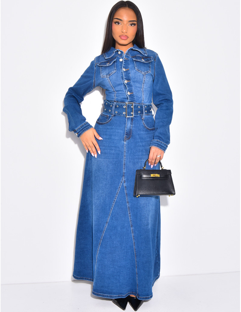 Robe longue en jeans évasée...
