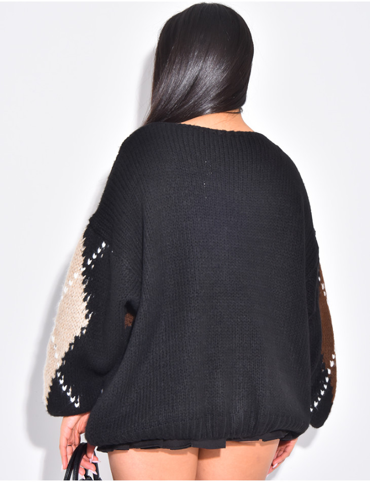 Oversize-Strickjacke mit Jacquardmuster und goldenen Knöpfen