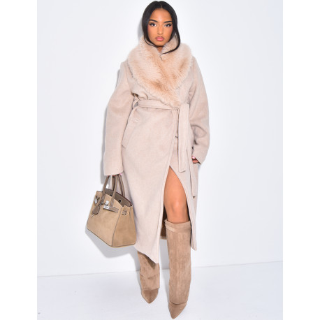 Manteau long en feutrine à col en fausse fourrure