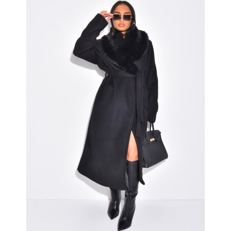 Manteau long en feutrine à col en fausse fourrure