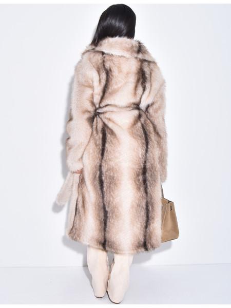 Manteau très long en fausse fourrure et ceinture