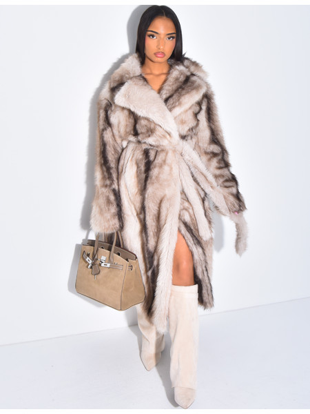 Manteau très long en fausse fourrure et ceinture