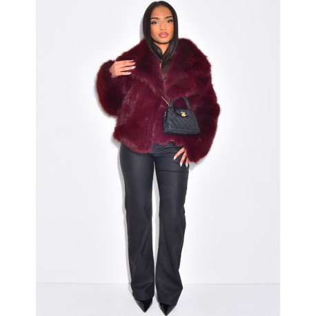 Veste courte en fausse fourrure à col rabattu