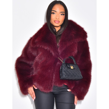 Veste courte en fausse fourrure à col rabattu