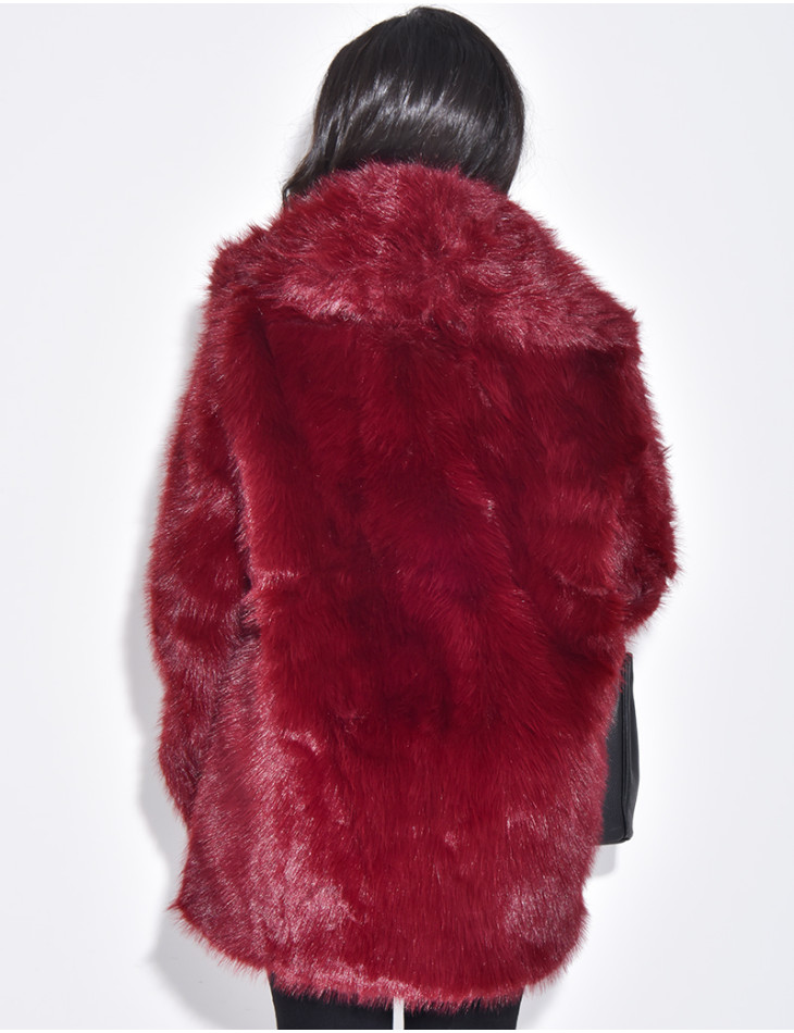 Manteau mi-long en fausse fourrure premium
