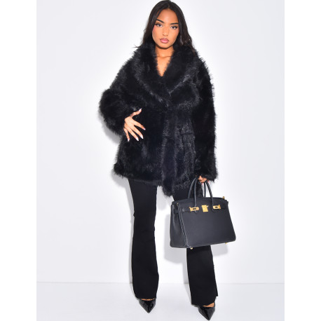 Manteau mi-long en fausse fourrure à ceinture
