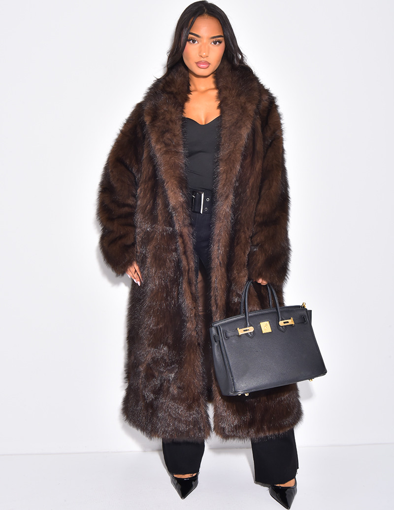 Manteau oversize à fourrure...