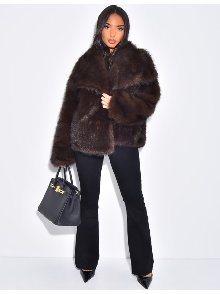 Short jacket in warm brown faux fur
