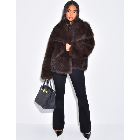 Short jacket in warm brown faux fur