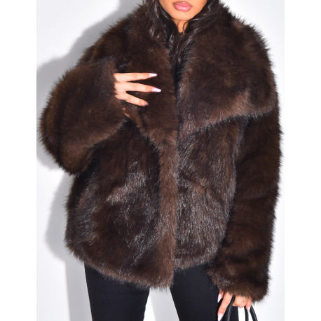 Short jacket in warm brown faux fur
