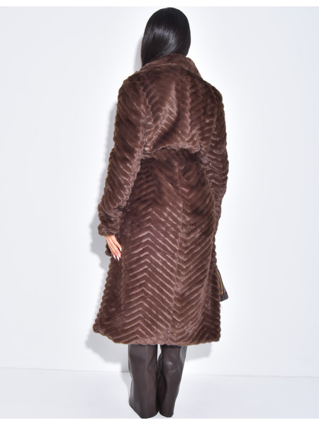 Manteau long en fausse fourrure effet chevron
