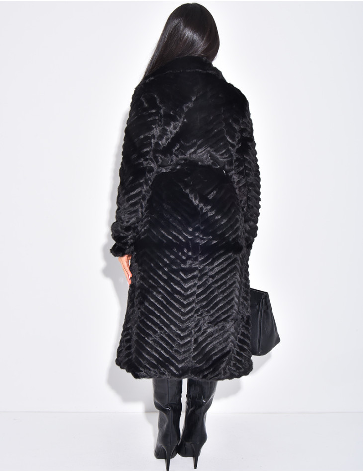 Manteau long en fausse fourrure effet chevron