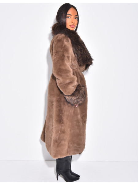 Manteau long en fausse fourrure à col rabattu