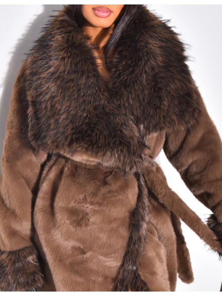Manteau long en fausse fourrure à col rabattu