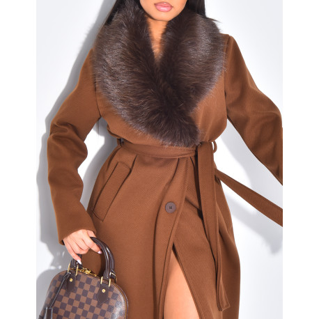 Manteau long et texturé en feutrine à col en fourrure