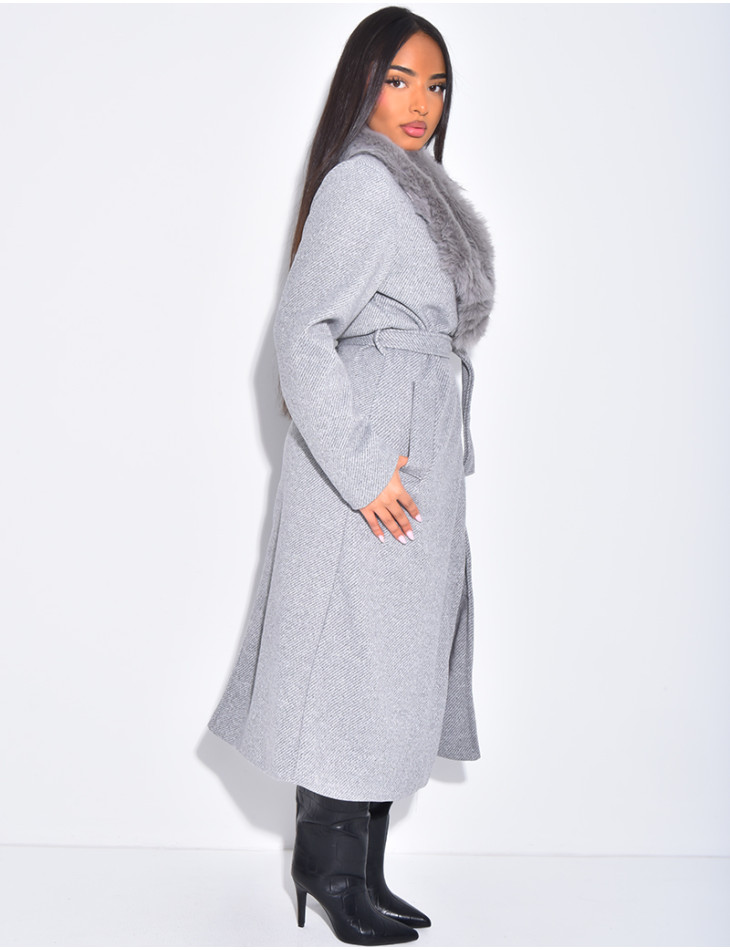Manteau long et texturé en feutrine à col en fourrure