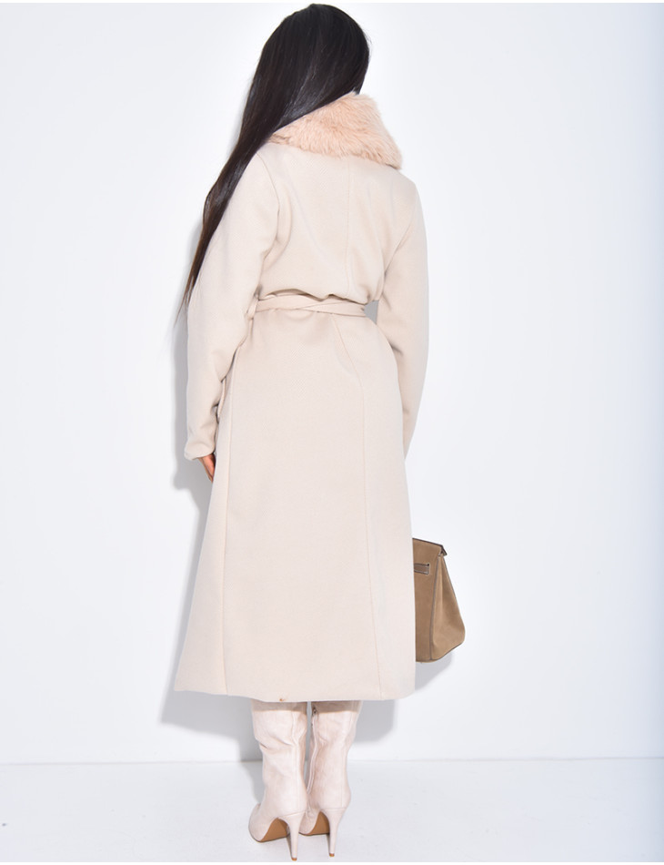 Manteau long et texturé en feutrine à col en fourrure