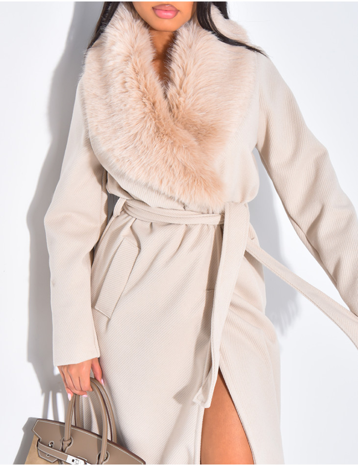 Manteau long et texturé en feutrine à col en fourrure
