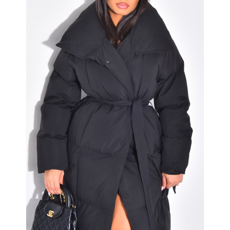 Long quilted down jacket with tie fastening