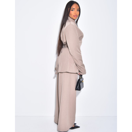 Set comprising a fitted blazer with a stand-up collar and straight-leg trousers