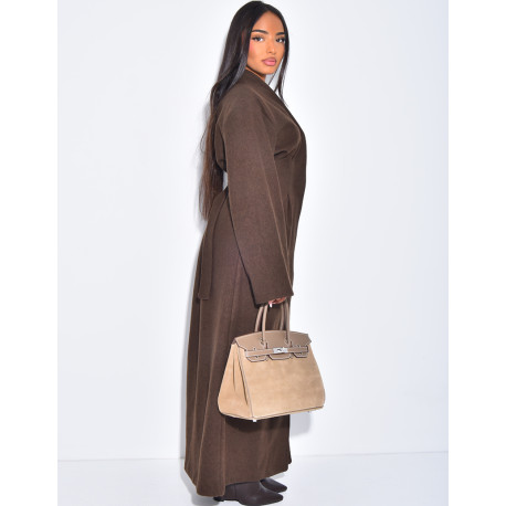 Langer, dicker Mantel aus Filz mit tailliertem Schnitt