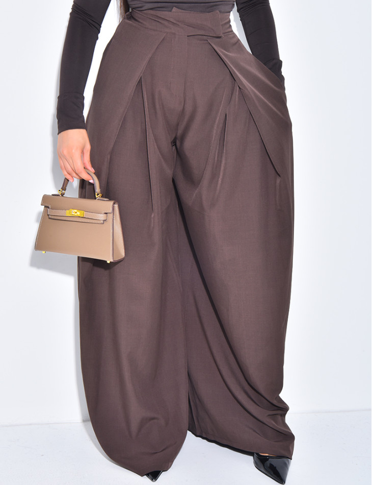 Weit geschnittene Anzughose mit Puffeffekt