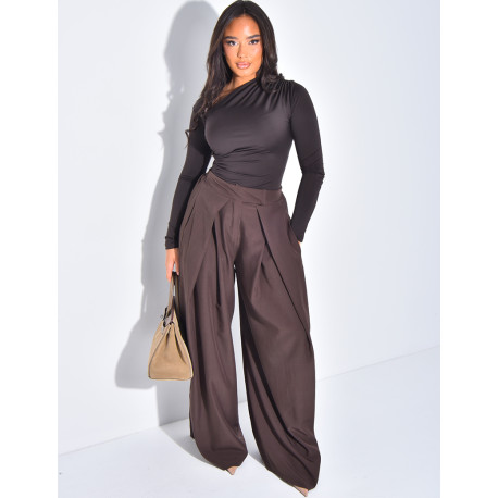 Wide-leg tailored trousers with a puffed effect