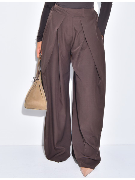 Wide-leg tailored trousers with a puffed effect
