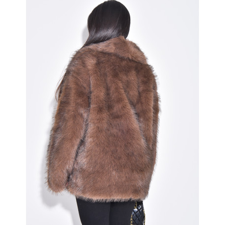 Halblanger Mantel aus Kunstfell mit Umlegekragen