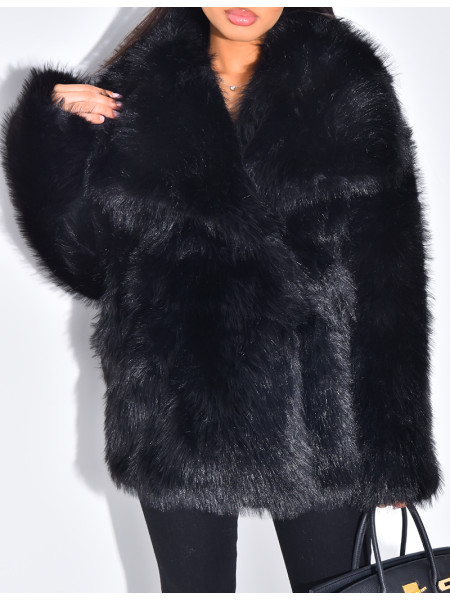 Manteau mi-long en fausse fourrure à col rabattu