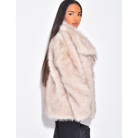 Manteau mi-long en fausse fourrure à col rabattu